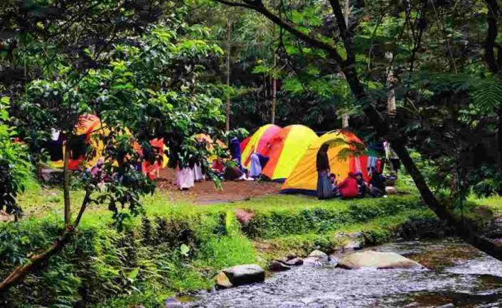 Tapian Ratu Camp Real Bukittinggi Exteriör bild