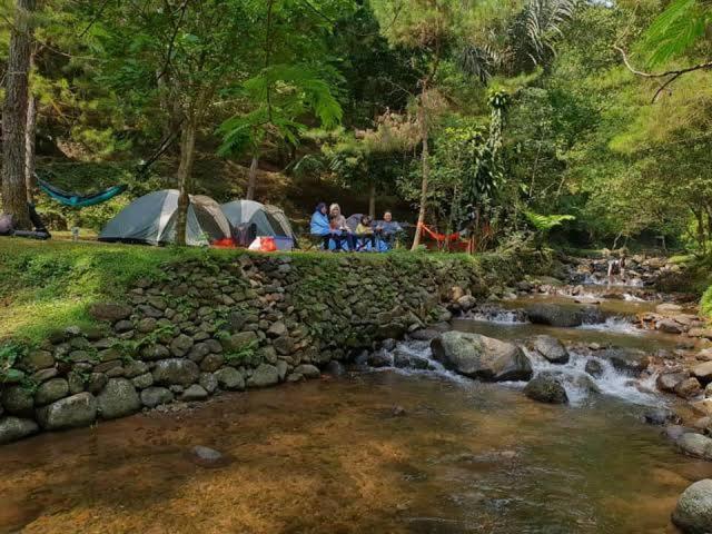 Tapian Ratu Camp Real Bukittinggi Exteriör bild